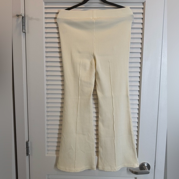 Donni Rib Kick Flare, size XL - Picture 2 of 5